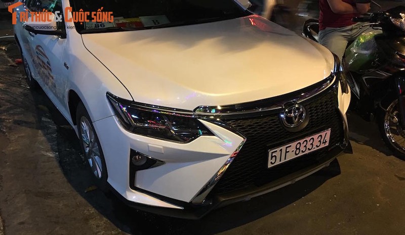 Toyota Camry “bien hinh” Lexus gia chi 35 trieu tai VN-Hinh-2